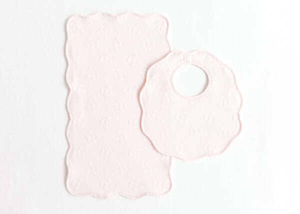 Bib & Burp – Pink Jacquard Bows