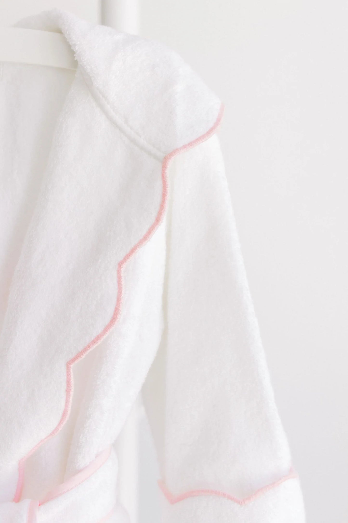 Bathrobe White Terry With Hood And Pink Scalloped Trim