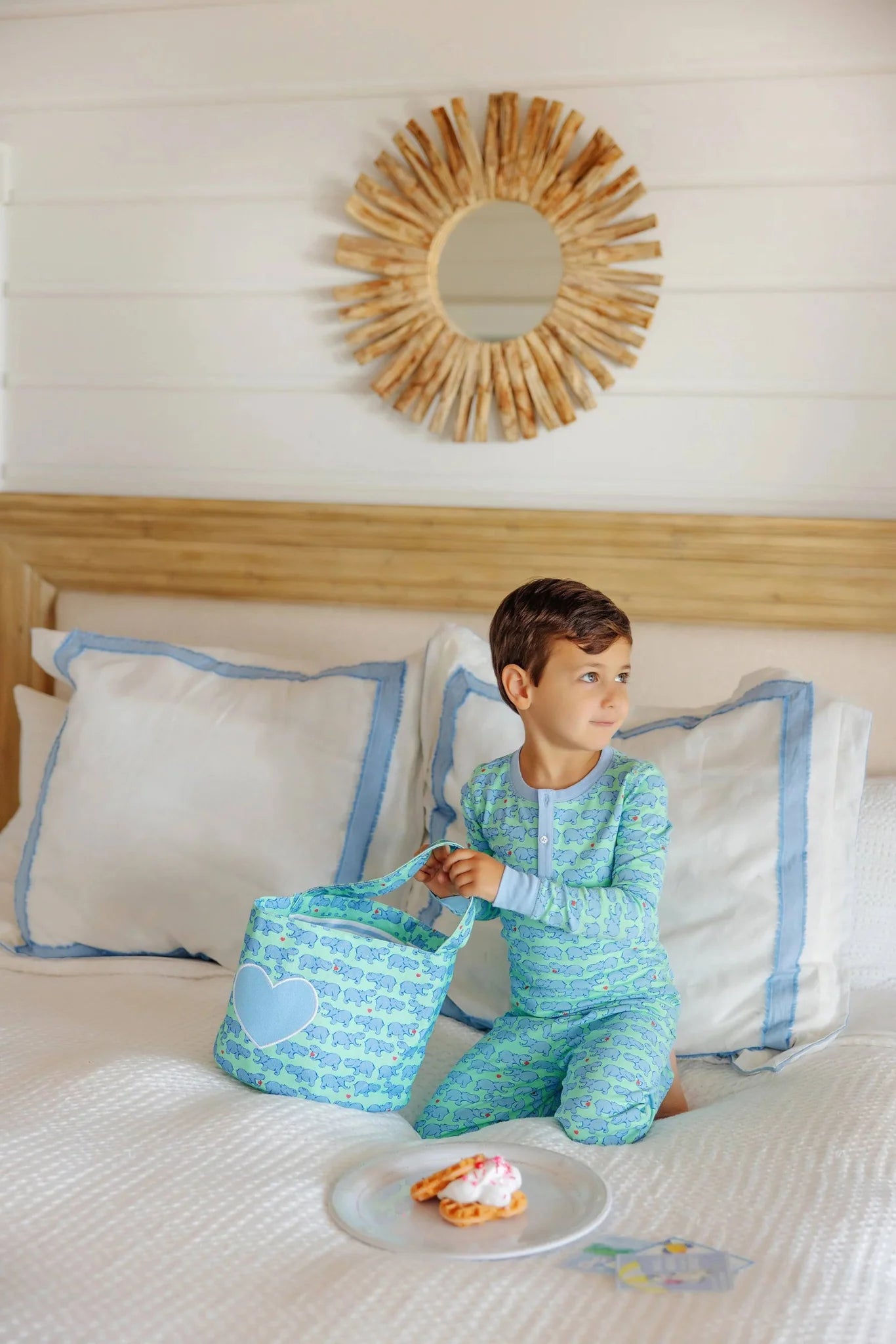 Love Buckets hugga hippo